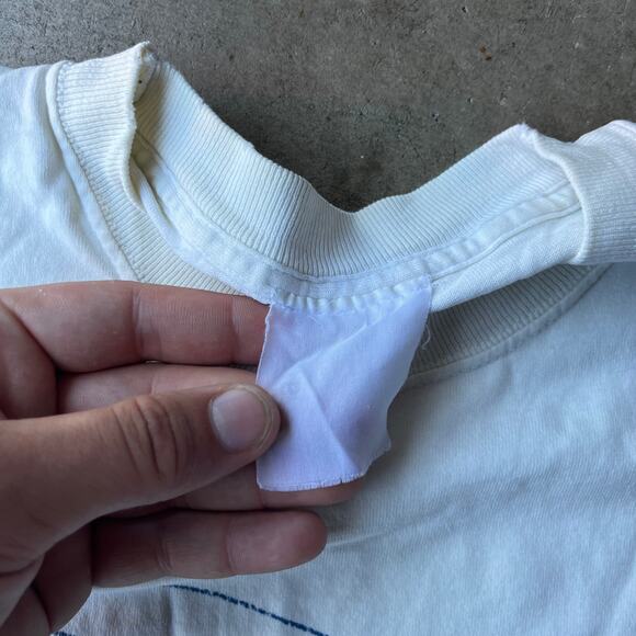 VINTAGE PABLO PICASSO DOVE OF PEACE BIRD ART TEE WHITE SHIRT MENS L SUCCESSION - Picture 5 of 5